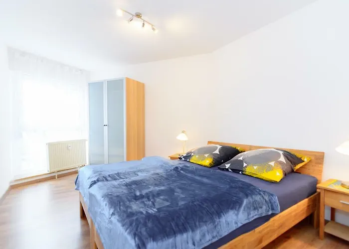 Private Apartments Close To Subway
